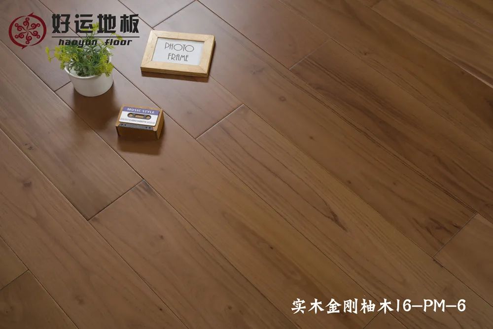 香蕉视频黄色片丝袜11.jpg