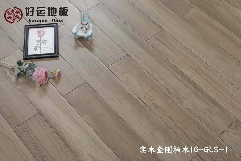 香蕉视频黄色片丝袜2.jpg
