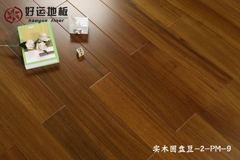 香蕉视频黄色片丝袜5.jpg