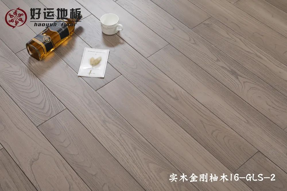 香蕉视频黄色片丝袜3.jpg